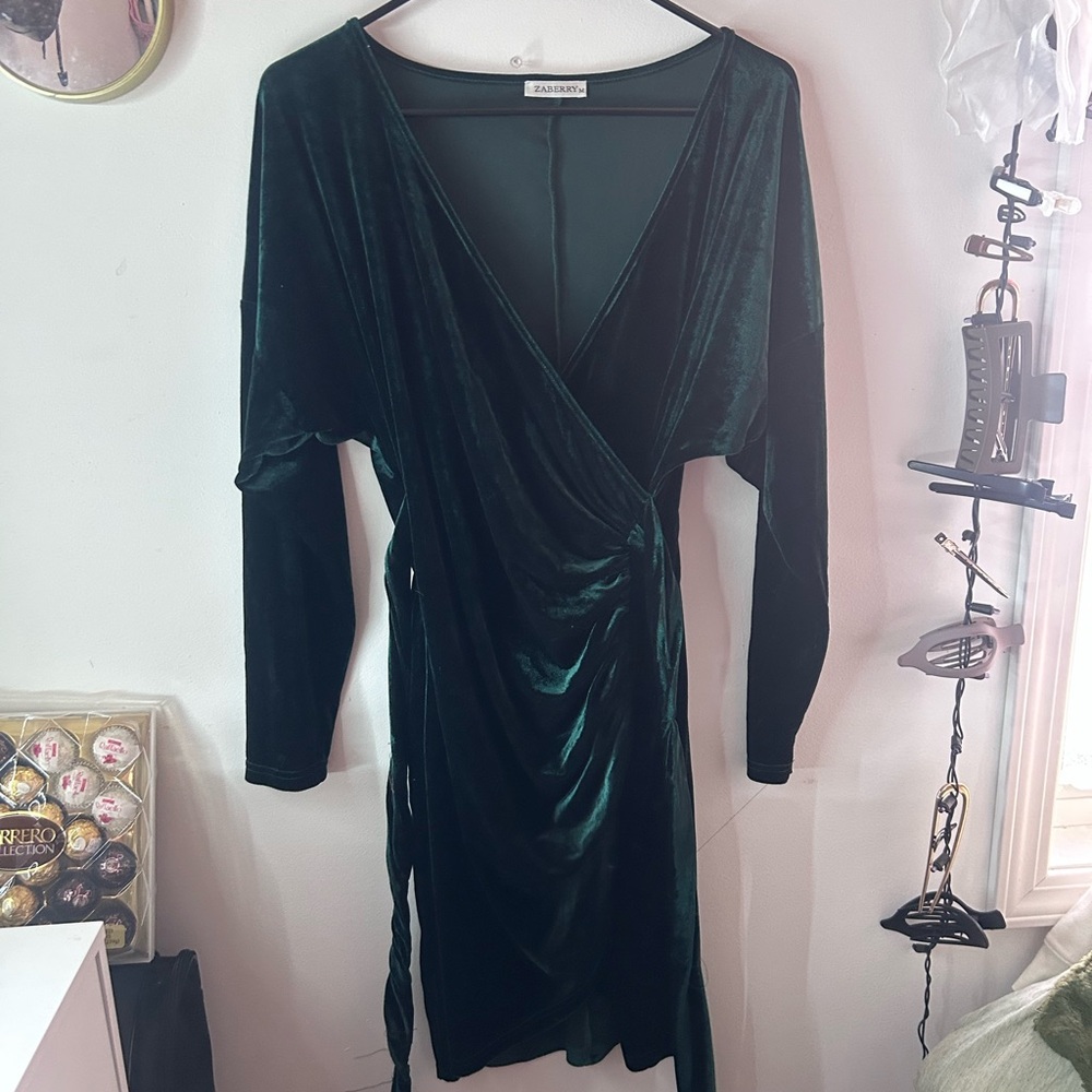 Zara Dark Green Velvet Long Sleeve Dress